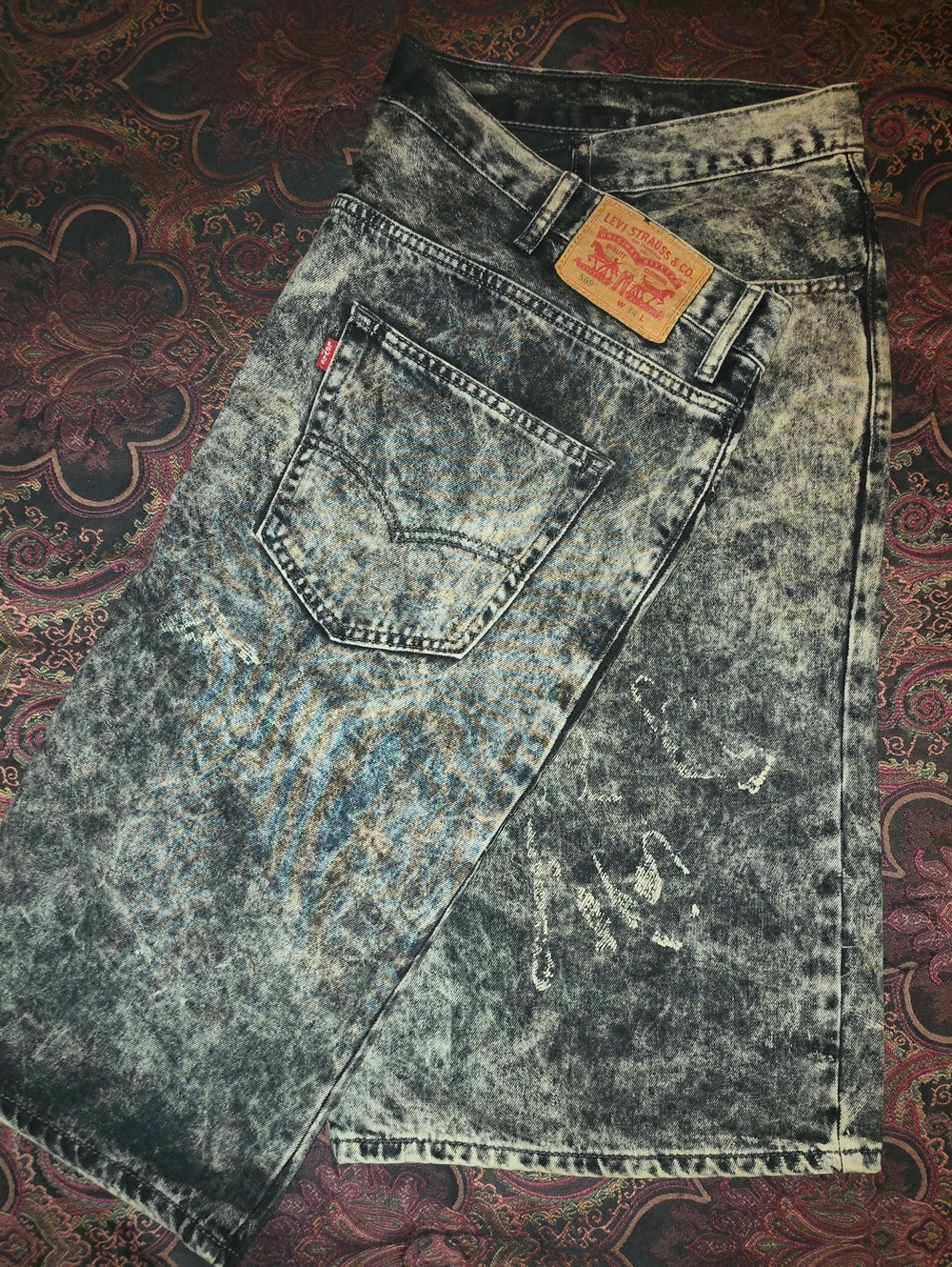 Levi's Men’s Black and Gray Acid-Wash Relaxed Jeans
